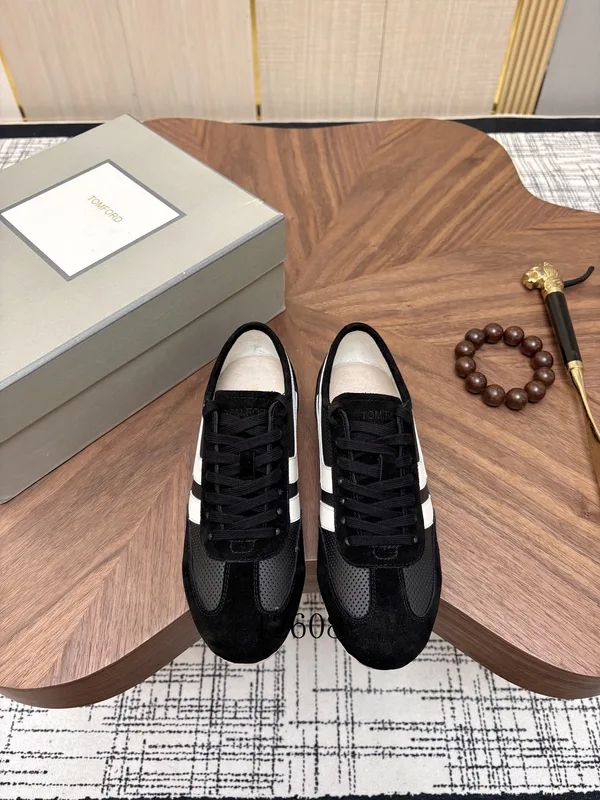 Tom Ford Colorblock Low-Top Sneakers, catalog view 3, TomFord-Sneaker-Set