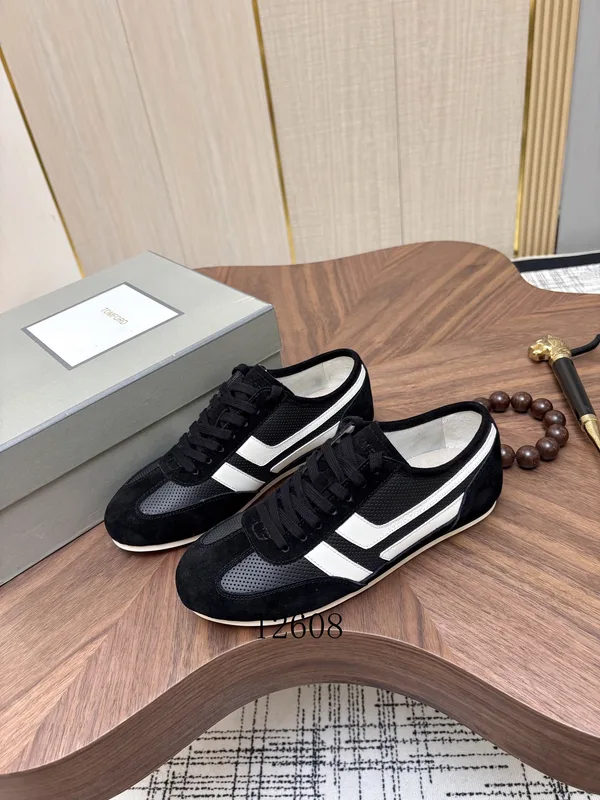 Tom Ford Colorblock Low-Top Sneakers, catalog view 4, TomFord-Sneaker-Set