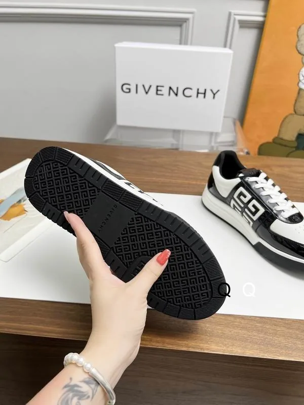 Givenchy Q080107 Pale Blue Runner Sneakers, catalog view 2, Q080107-2060028