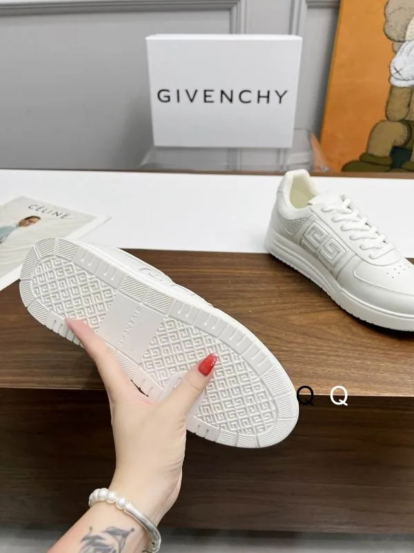 Givenchy Q080107 Pale Blue Runner Sneakers, catalog view 5, Q080107-2060028