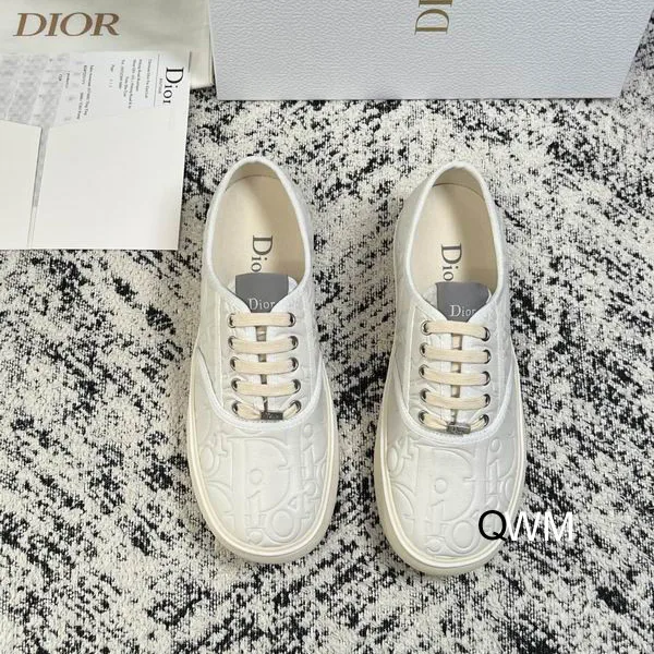 Dior WM0802 Cream Black Low-Top Sneakers, source view 1, SKU WM0802